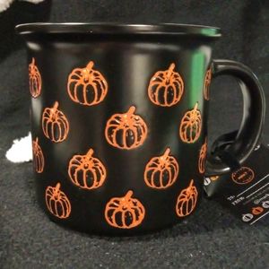 NWT 🎃 HALLOWEEN MUG , black mug orange pumpkins ,  pumpkin mug , halloween mug